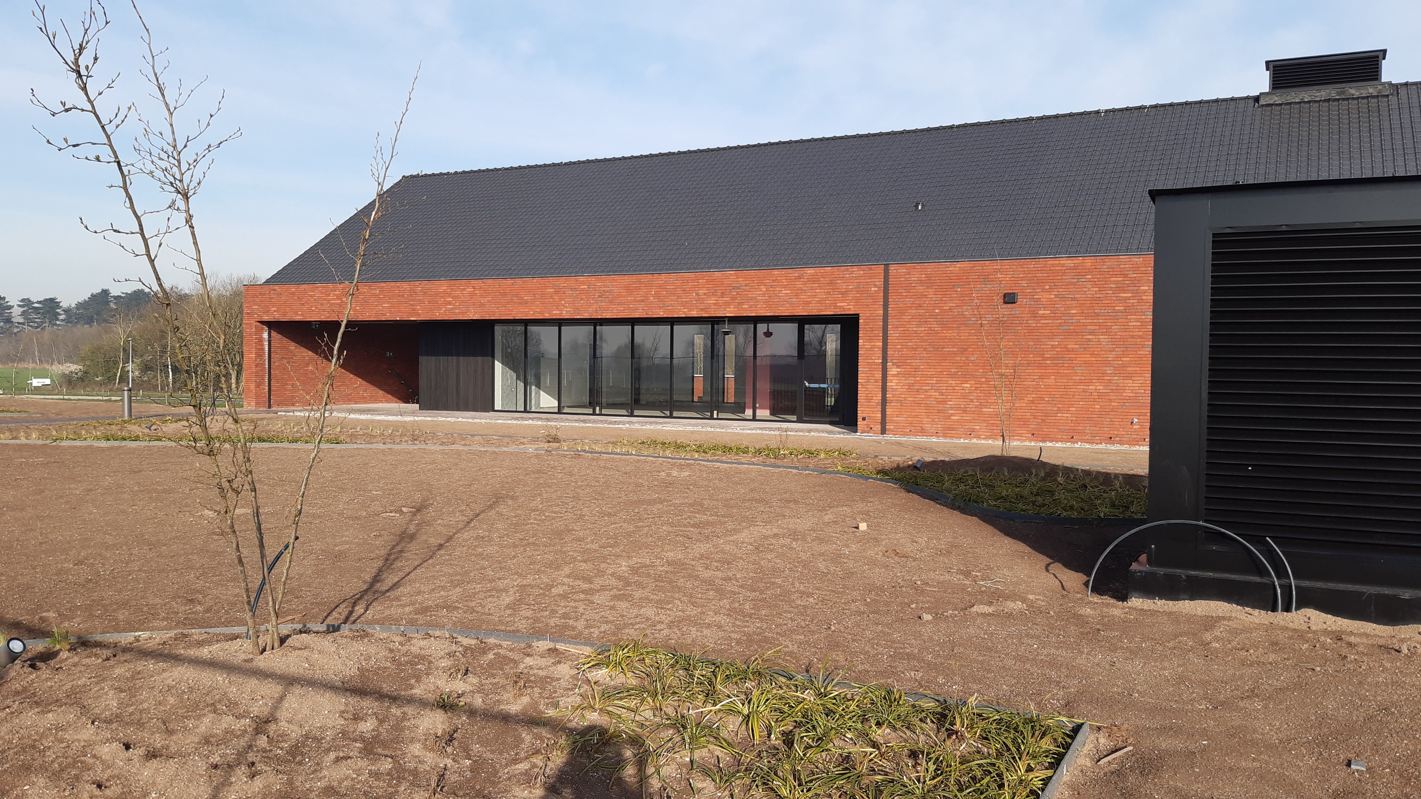 Vuylsteke Eiffage Zedelgem opleveringsfoto buitenkant zijkant